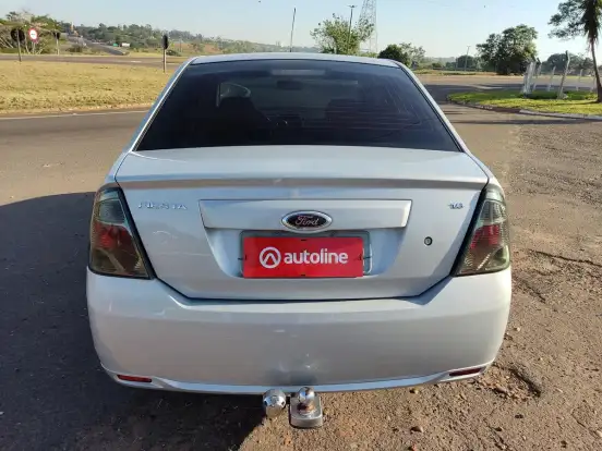 FORD-FIESTA-1.6 SE SEDAN 16V FLEX 4P MANUAL FORD-FIESTA-2011