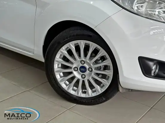 FORD-FIESTA-2016