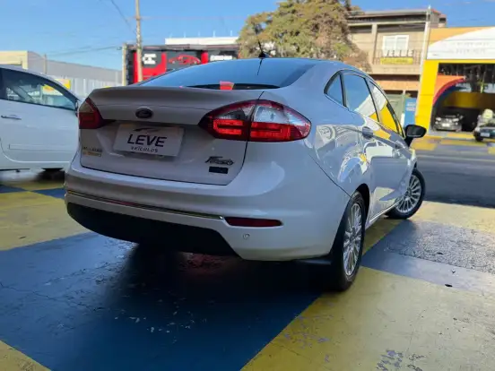 FORD-FIESTA-2013