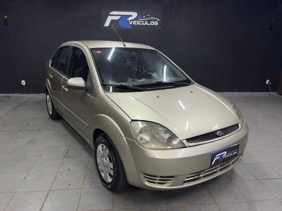 FORD FIESTA 1.0 MPI PERSONNALITÉ SEDAN GASOLINA 4P MANUAL