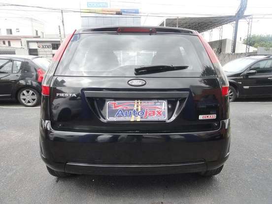 FORD-FIESTA-2013