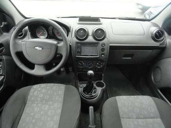 FORD-FIESTA-2013