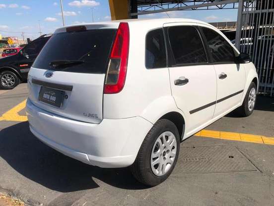 FORD-FIESTA-2012