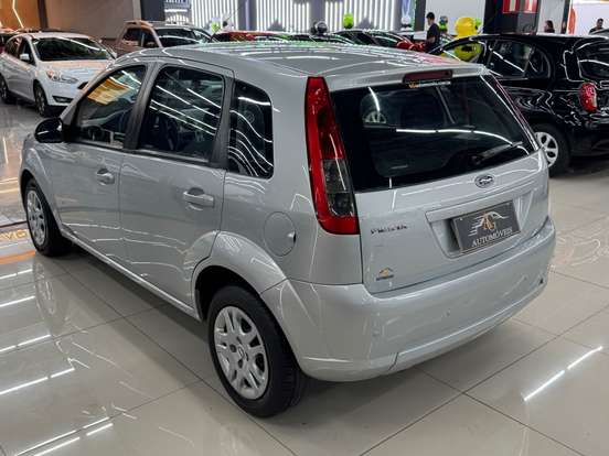 FORD-FIESTA-2013