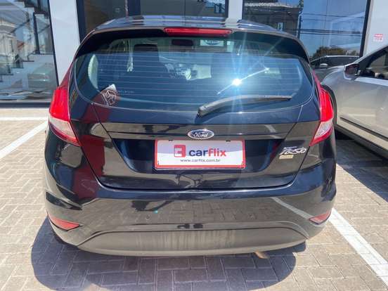 FORD-FIESTA-2014