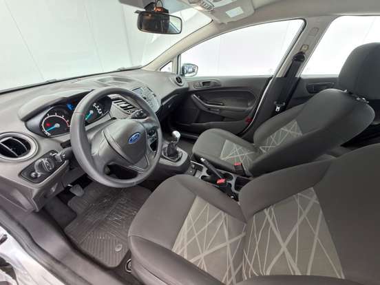 FORD-FIESTA-2013
