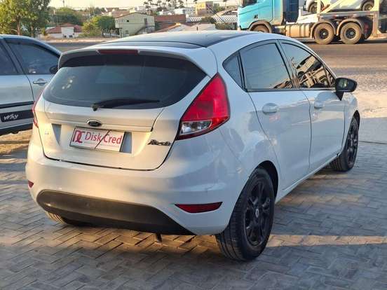 FORD-FIESTA-2014