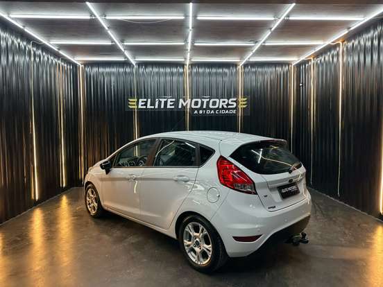 FORD-FIESTA-1.6 SE HATCH 16V FLEX 4P MANUAL FORD-FIESTA-2014