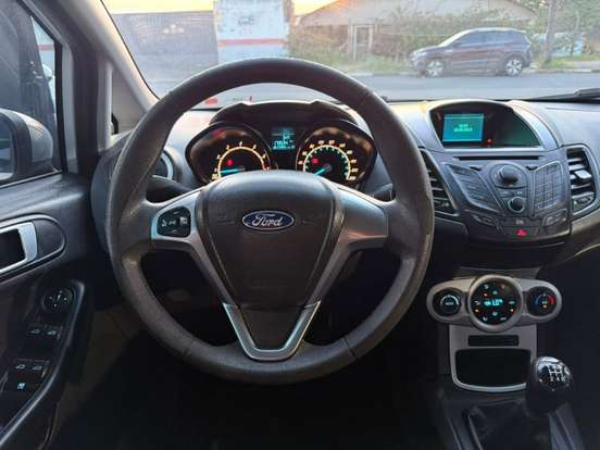 FORD-FIESTA-2013