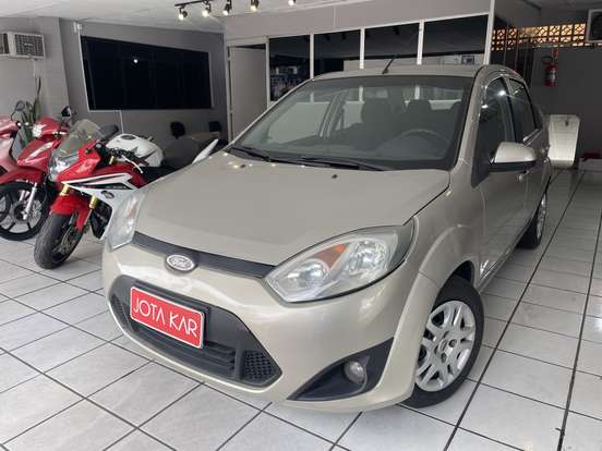 FORD-FIESTA-2013