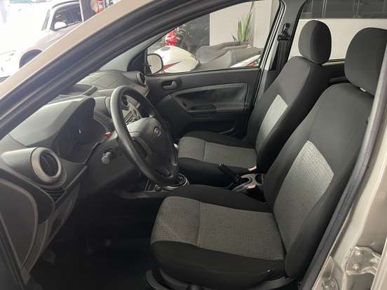 FORD-FIESTA-1.6 SE SEDAN 16V FLEX 4P MANUAL FORD-FIESTA-2013