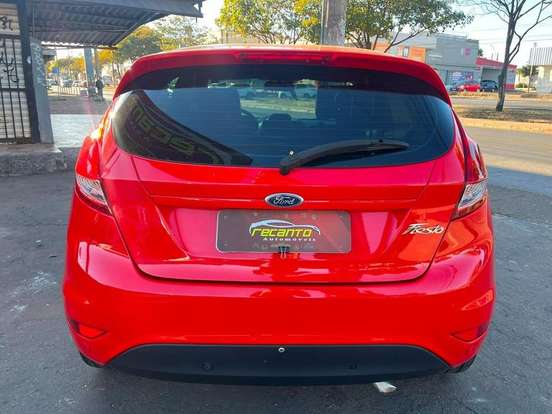 FORD-FIESTA-2016