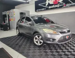 FORD FOCUS 1.6 GL 16V FLEX 4P MANUAL FORD FOCUS 1.6 GL 16V FLEX 4P MANUAL