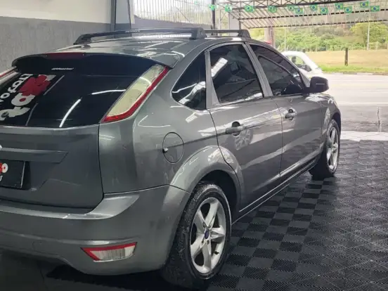 FORD-FOCUS-1.6 GL 16V FLEX 4P MANUAL FORD-FOCUS-2012
