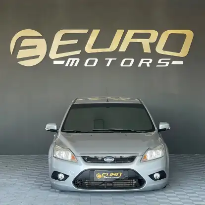 FORD-FOCUS-2011