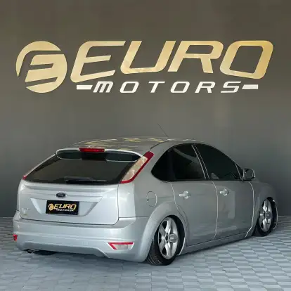FORD-FOCUS-2011