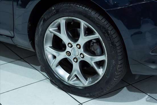 FORD-FOCUS-2010