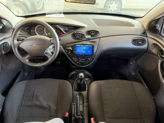 FORD-FOCUS-2007