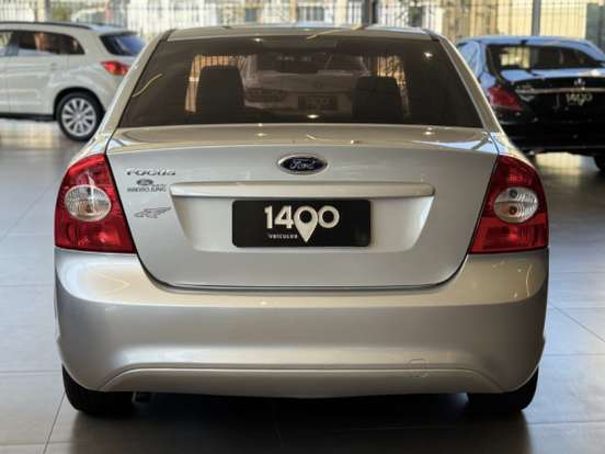 FORD-FOCUS-1.6 GLX SEDAN 16V FLEX 4P MANUAL FORD-FOCUS-2013