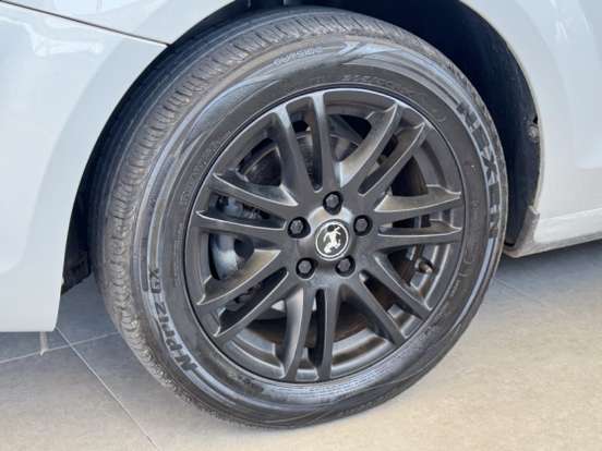 FORD-FOCUS-1.6 GLX SEDAN 16V FLEX 4P MANUAL FORD-FOCUS-2013