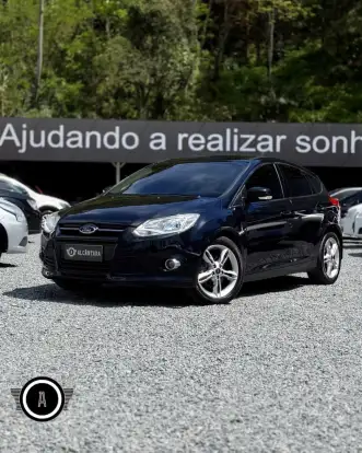 FORD-FOCUS-2013