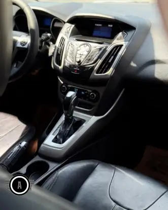 FORD-FOCUS-2013
