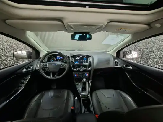FORD-FOCUS-2018