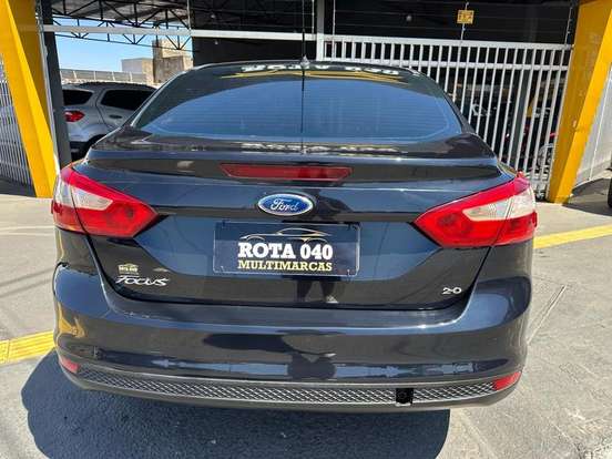 FORD-FOCUS-2.0 SE PLUS 16V FLEX 4P POWERSHIFT FORD-FOCUS-2013