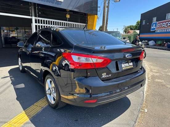 FORD-FOCUS-2.0 SE PLUS 16V FLEX 4P POWERSHIFT FORD-FOCUS-2013