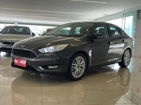 FORD-FOCUS-2017