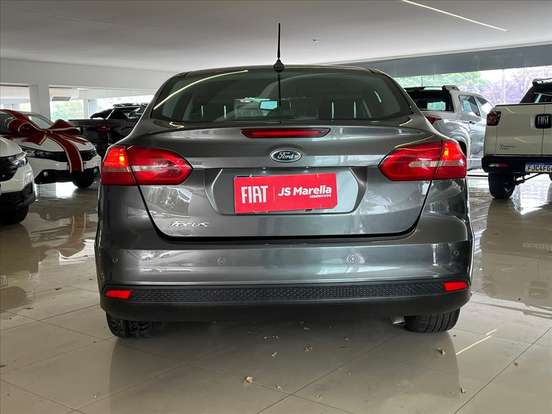 FORD-FOCUS-2017