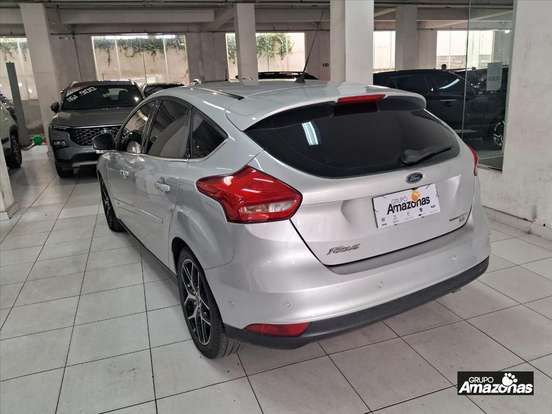 FORD-FOCUS-2.0 TITANIUM PLUS FASTBACK 16V FLEX 4P POWERSHIFT FORD-FOCUS-2016