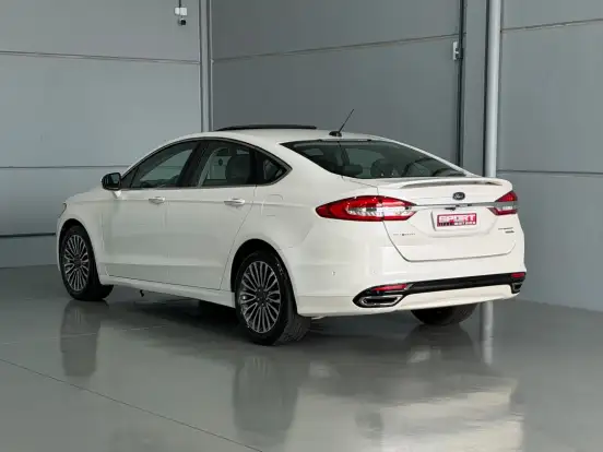 FORD-FUSION-2.0 TITANIUM AWD 16V GASOLINA 4P AUTOMÁTICO FORD-FUSION-2018