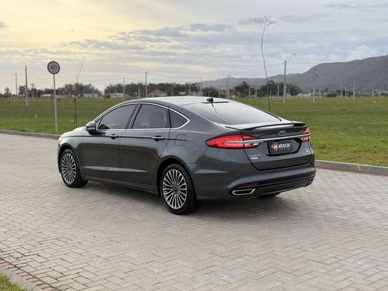 FORD-FUSION-2017