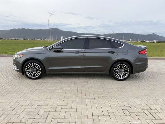 FORD-FUSION-2017