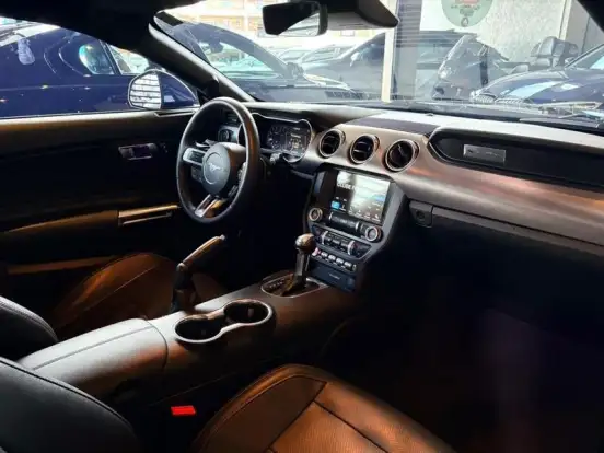 FORD-MUSTANG-2018