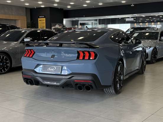 FORD-MUSTANG-2025