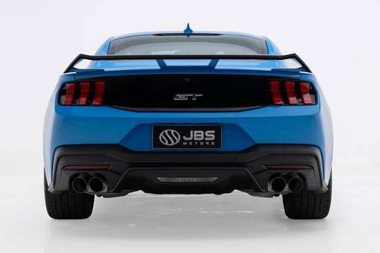 FORD-MUSTANG-2025