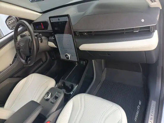 FORD-MUSTANG MACH-e-70 KW PREMIUM e-AWD ELÉTRICO FORD-MUSTANG MACH-e-2022