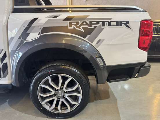 FORD-RANGER-2.0 TURBO DIESEL CD BLACK 4X2 AUTOMÁTICO FORD-RANGER-2025