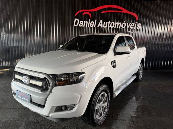 FORD RANGER 2.2 XLS 4X4 CD 16V DIESEL 4P AUTOMÁTICO