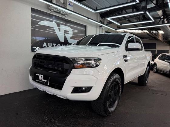 FORD RANGER 2.2 XLS 4X4 CD 16V DIESEL 4P AUTOMÁTICO