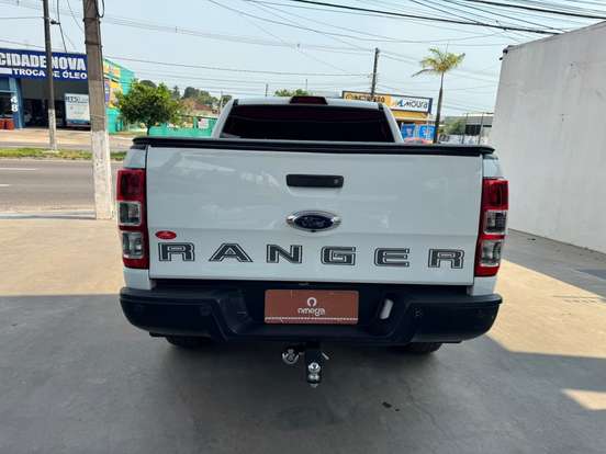 FORD-RANGER-2.5 XLS 4X2 CD 16V FLEX 4P MANUAL FORD-RANGER-2017