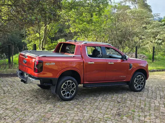 FORD-RANGER-3.0 V6 TURBO DIESEL CD LIMITED 4X4 AUTOMÁTICO FORD-RANGER-2023