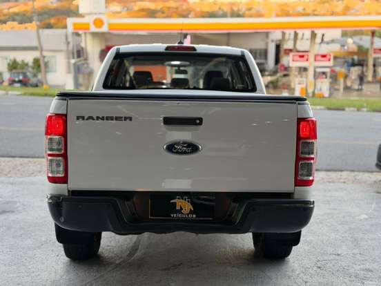 FORD-RANGER-3.2 XLT 4X4 CD 20V DIESEL 4P AUTOMÁTICO FORD-RANGER-2022