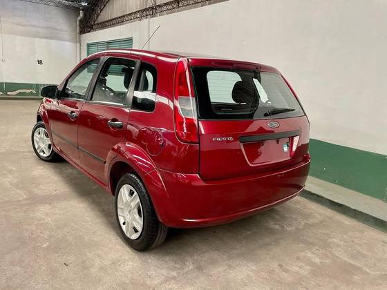 FORD FIESTA 1.0 MPI PERSONNALITÉ 8V GASOLINA 4P MANUAL