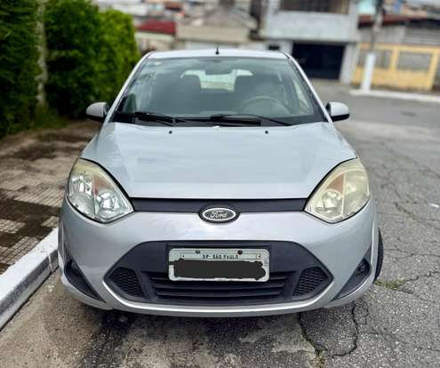 FORD-FIESTA-2012