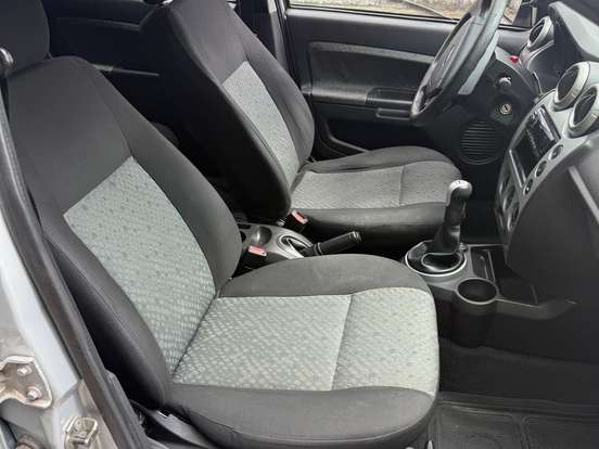 FORD-FIESTA-1.6 MPI CLASS SEDAN 8V FLEX 4P MANUAL FORD-FIESTA-2012