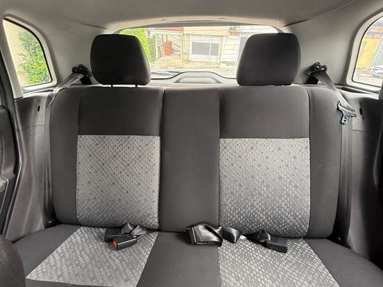 FORD-FIESTA-1.6 MPI CLASS SEDAN 8V FLEX 4P MANUAL FORD-FIESTA-2012