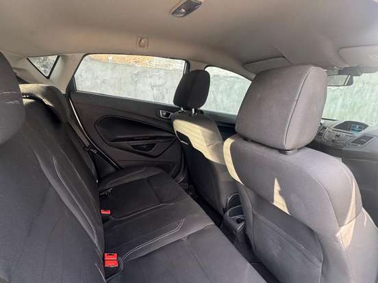 FORD-FIESTA-1.6 SE HATCH 16V FLEX 4P POWERSHIFT FORD-FIESTA-2015